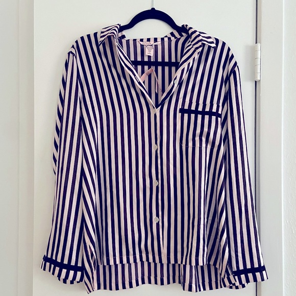 Victoria’s Secret Striped Silk PJs! Size L - Picture 1 of 3
